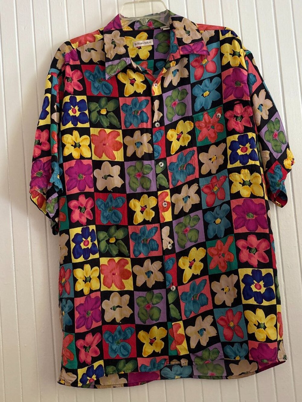 Vintage 90s 100% Silk Short Sleeve Button Down